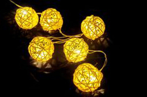 1 Set of Yellow 5cm Rattan Cane 50 Ball Battery Power LONG 5m String Lights Christmas Gift Home Wedding Party Bedroom Decorat