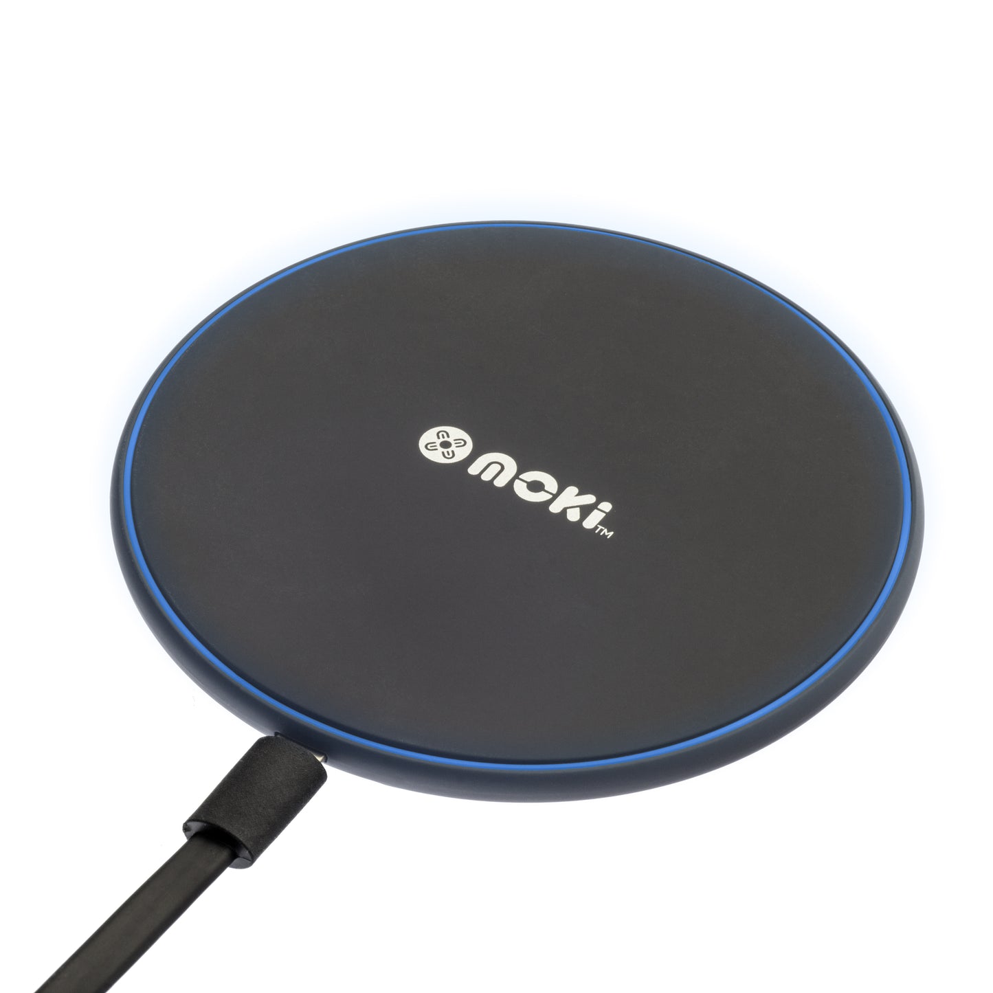 Black wireless charging pad with blue edge and 'moki' branding on a white background