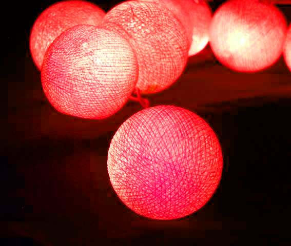 1 Set of 20 LED Red 5cm Cotton Ball Battery Powered String Lights Christmas Gift Home Wedding Party Bedroom Decoration Outdoo