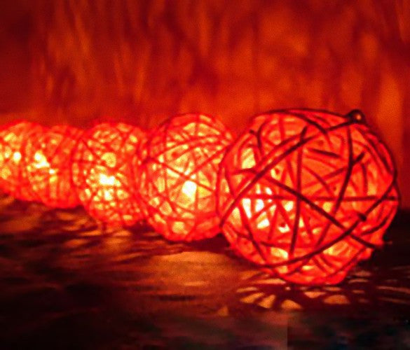 1 Set of Red 5cm Rattan Cane 20 Ball Battery Powered 3m String Lights Christmas Gift Home Wedding Party Bedroom Decoration Ta