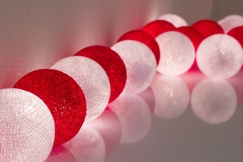 1 Set of 20 LED Red White 5cm Cotton Ball Battery String Lights Christmas Gift Home Wedding Party Bedroom Decoration Outdoor 